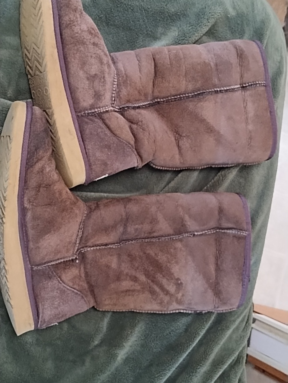 UGG Classic Boots in the Classic Tall 5815 Style Rich Brown Color Size W9